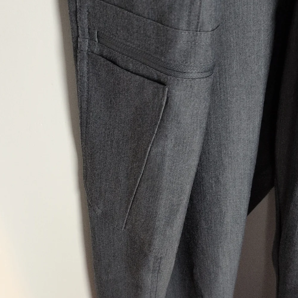 Figs Technical Collection Scrub Pants - Picture 5 of 12
